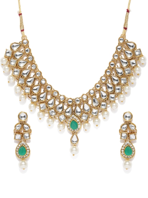 

Sukkhi Gold-Toned & Green Kundan Jewellery Set