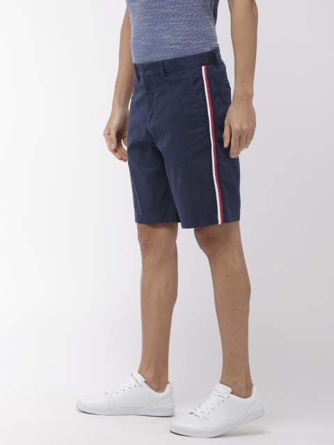 

Tommy Hilfiger Men Navy Blue Solid Regular Fit Regular Shorts