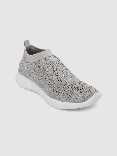 

CERIZ Women Grey Slip-On Sneakers