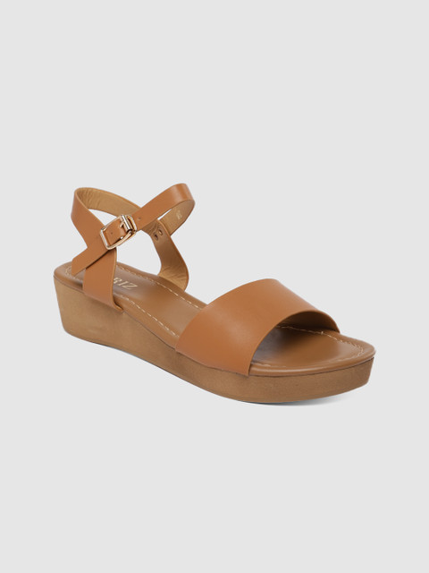 

CERIZ Women Brown Solid Heels