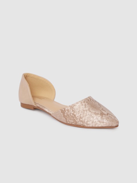 

CERIZ Women Beige Textured Flats