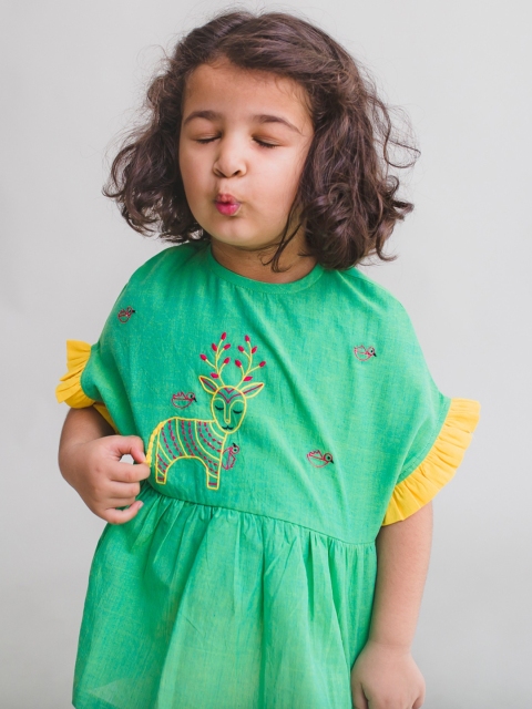 

Tiber Taber Girls Sea Green & Yellow Solid Top with Trousers