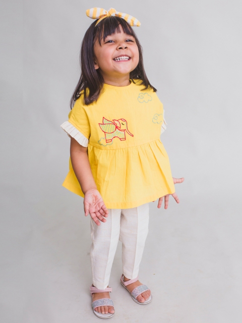 

Tiber Taber Girls Yellow & Beige Solid Top with Trousers