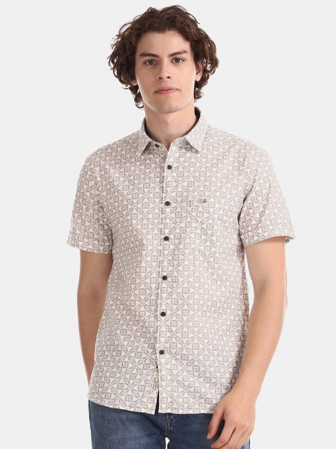

U.S. Polo Assn. Denim Co. Men Beige Slim Fit Printed Casual Shirt