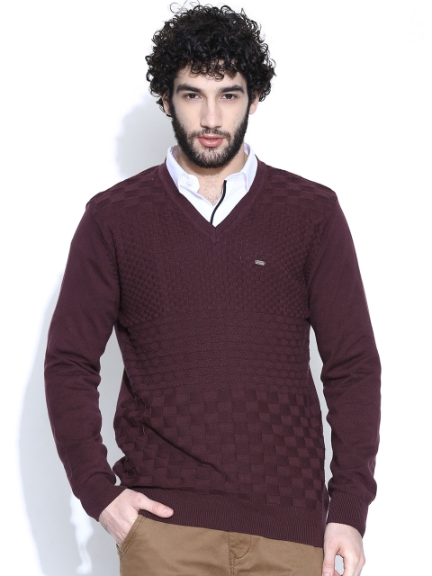 

Locomotive Burgundy Sweater with Knitted Pattern