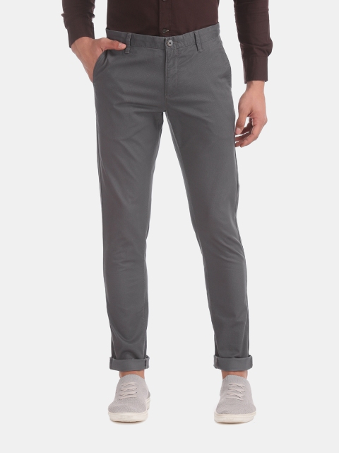

U.S. Polo Assn. Men Grey Slim Fit Solid Regular Trousers