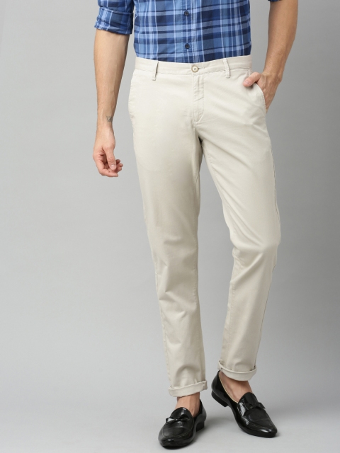 

U.S. Polo Assn. Men Beige Slim Fit Solid Regular Trousers