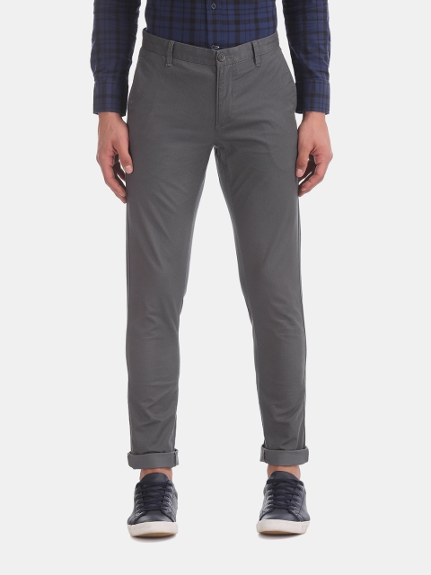 

U.S. Polo Assn. Men Charcoal Grey Slim Fit Solid Regular Trousers
