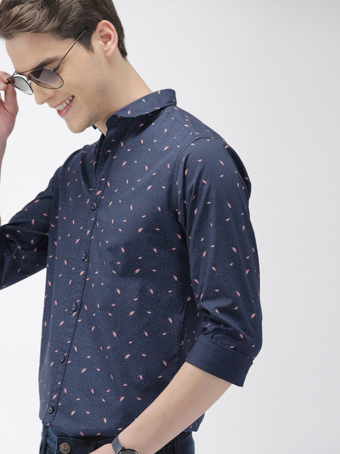 

Mast & Harbour Men Navy Blue & Pink Regular Fit Printed Casual Shirt