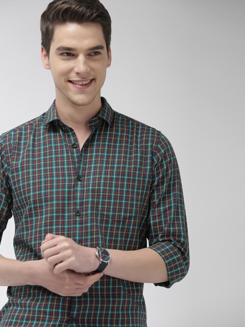

Mast & Harbour Men Green & Navy Blue Regular Fit Checked Casual Shirt