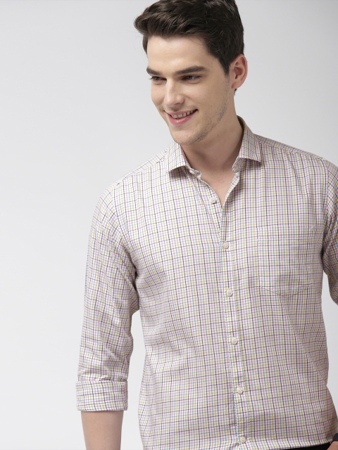 

Mast & Harbour Men White & Yellow Regular Fit Checked Casual Shirt