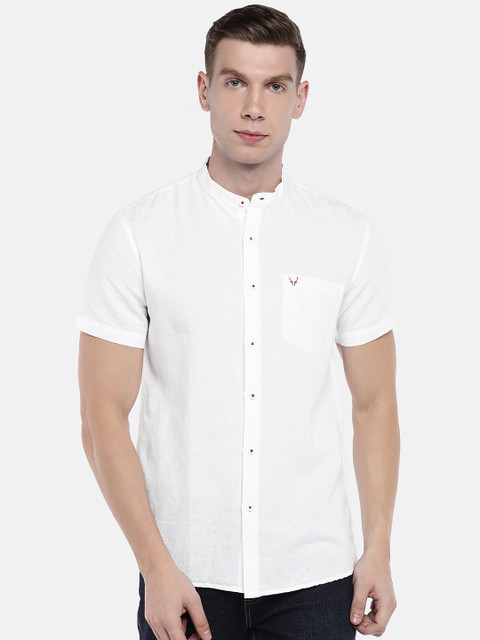 

Globus Men Off-White Regular Fit Solid Casual Shirt