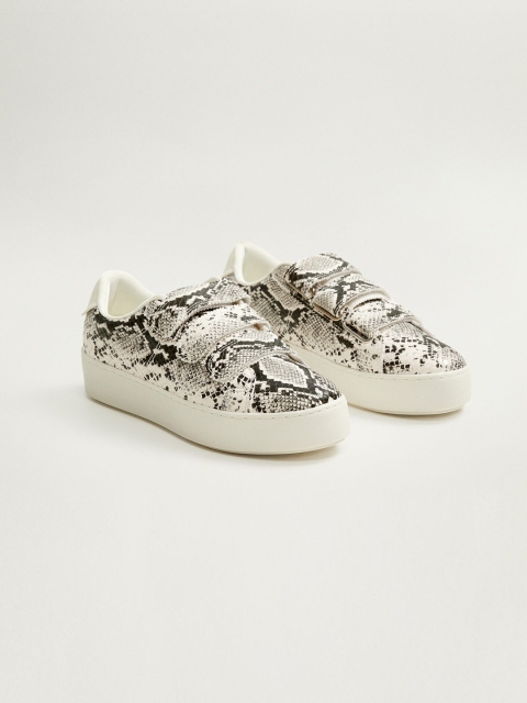 

MANGO Women White & Black Snakeskin Pattern Flatforms