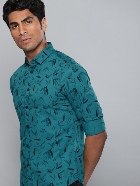 

Dennis Lingo Men Teal Blue & Black Slim Fit Printed Casual Shirt
