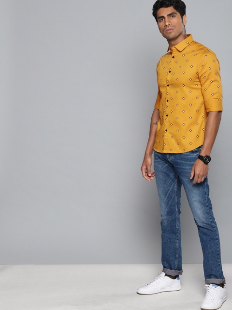 

Dennis Lingo Men Mustard Yellow & Navy Blue Slim Fit Printed Casual Shirt