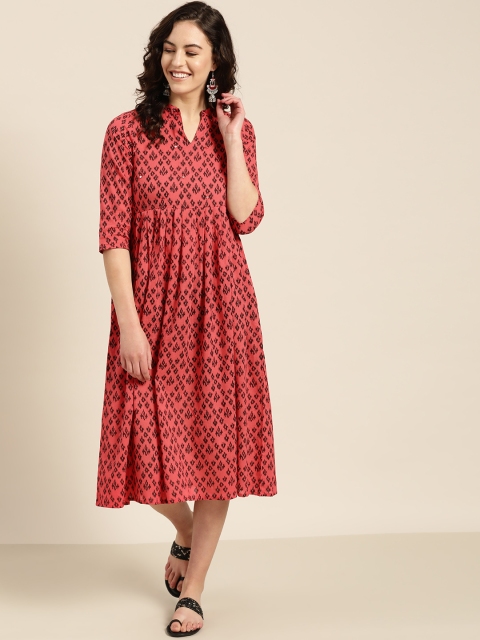 

Sangria Women Coral Red & Black Printed Empire Dress