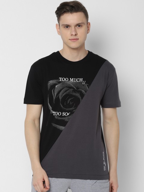 

SKULT by Shahid Kapoor Men Black Printed Round Neck T-shirt