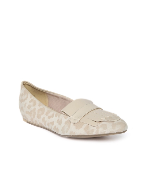 

Clarks Women Beige Animal Print Suede Flat Shoes