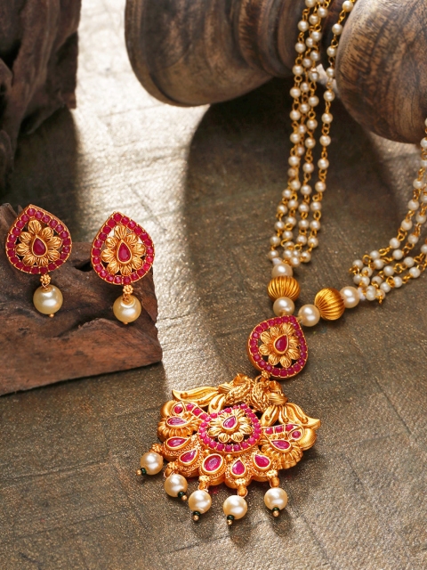 

Priyaasi Magenta & Off-White Gold-Plated Stone-Studded Handcrafted Jewellery Set