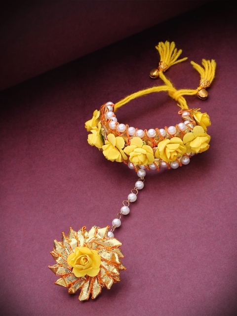 

Priyaasi Yellow Beaded Floral Handcrafted Ring Bracelet