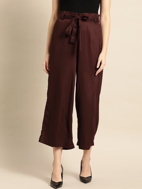 

Ms.Taken Women Burgundy Regular Fit Solid Cropped Parallel Trousers