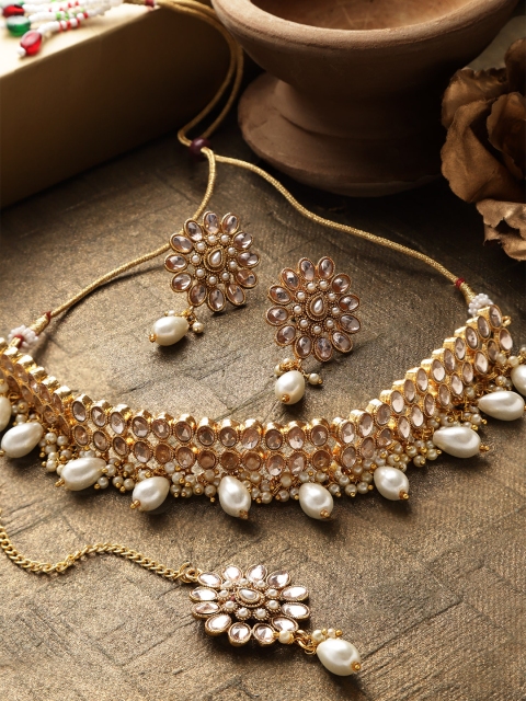 

Zobby Off-White Gold-Plated Kundan-Studded & Beaded Handcrafted Jewellery Set