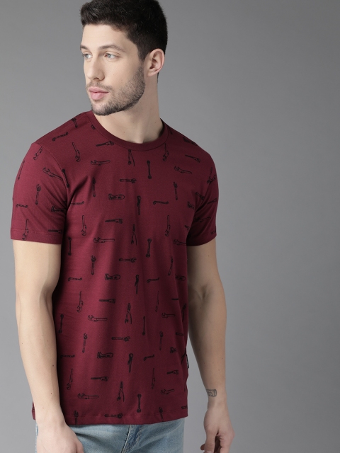 

Roadster Men Burgundy & Black Printed Round Neck T-shirt