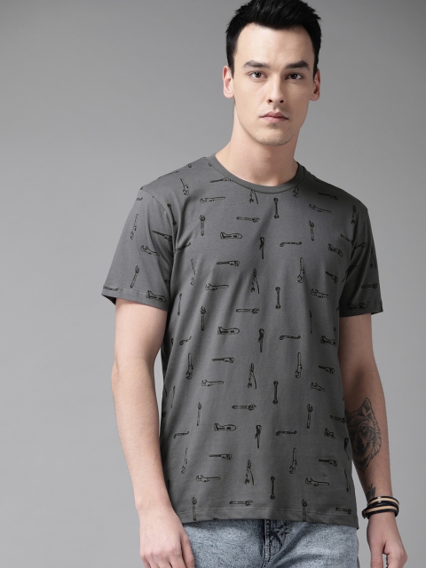 

Roadster Men Charcoal Grey & Black All Over Printed Round Neck T-shirt