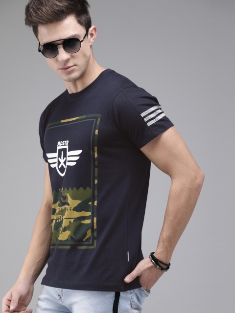 

The Roadster Lifestyle Co Men Navy Blue Printed Round Neck Pure Cotton T-shirt