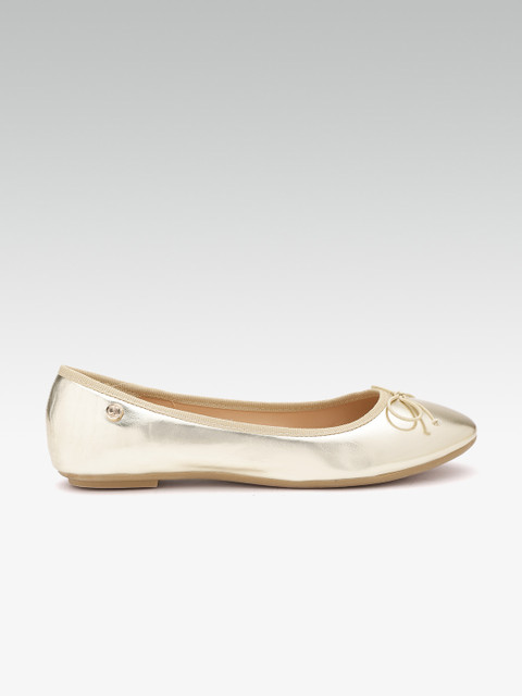 

Carlton London Women Gold-Toned Solid Ballerinas with Bow Detail