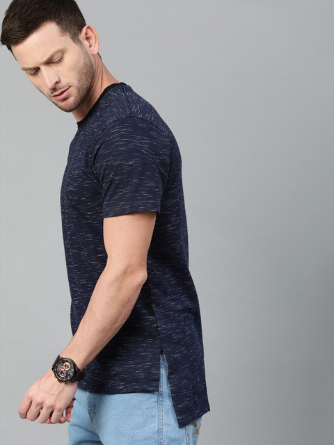 

The Roadster Lifestyle Co Men Navy Blue Solid Round Neck High-Low Pure Cotton T-shirt