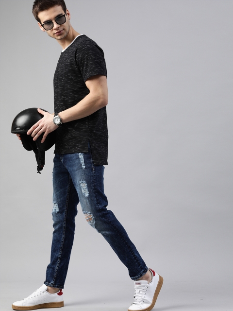 

The Roadster Lifestyle Co Men Black Solid Round Neck High-Low Pure Cotton T-shirt