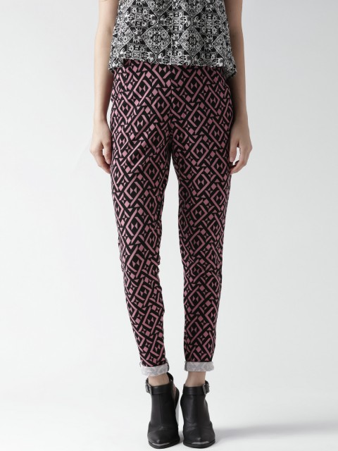 

Boohoo Pink & Black Geometric Print Casual Trousers