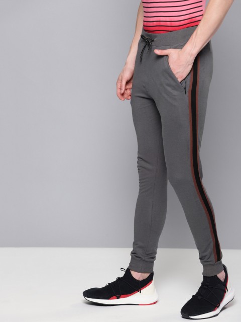 

Difference of Opinion Men Charcoal Grey Solid Straight Fit Joggers