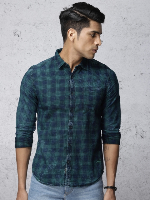 

Ecko Unltd Men Navy Blue & Teal Green Slim Fit Checked Casual Shirt
