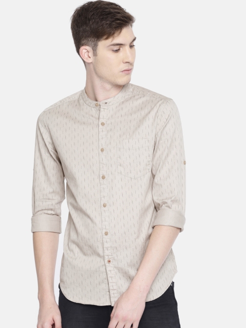 

Ecko Unltd Men Beige & Brown Slim Fit Printed Casual Shirt