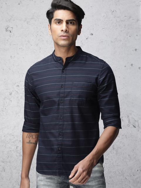 

Ecko Unltd Men Navy Blue & White Regular Fit Striped Casual Shirt