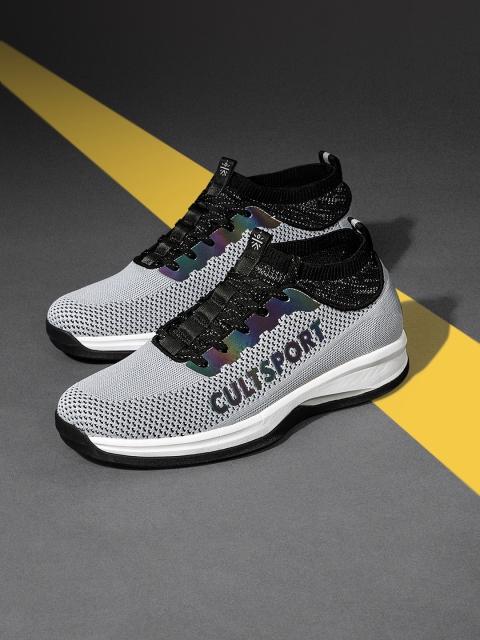 

Cultsport Men Grey ColorReflector Street Footgear