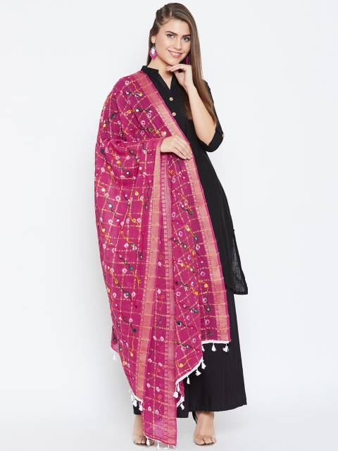 

Vastraa Fusion Pink & Golden Checked Pure Cotton Dupatta