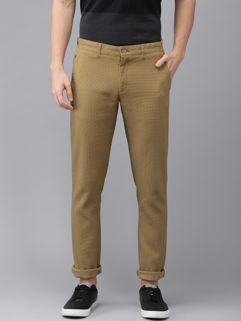 

Blackberrys Men Khaki B-95 Slim Fit Self Design Regular Trousers