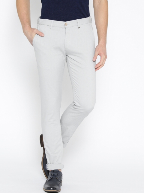 

Blackberrys Men Grey Regular Fit Self Design Chinos