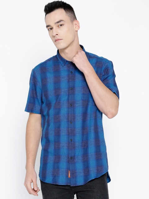

Blackberrys Men Blue Slim Fit Checked Casual Shirt