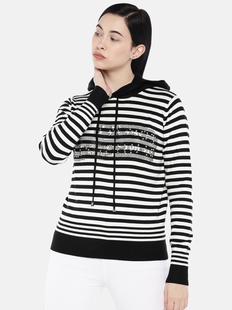 

Deal Jeans Women Black & White Striped Sweater