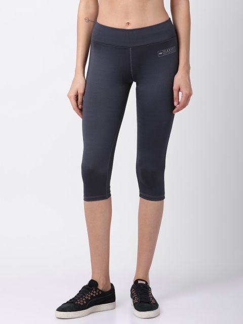 

GOLDSTROMS Women Grey Solid Slim Fit Capris