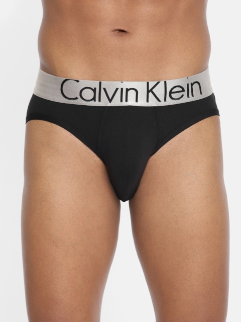 

Calvin Klein Underwear Men Black Solid Briefs U2715D001