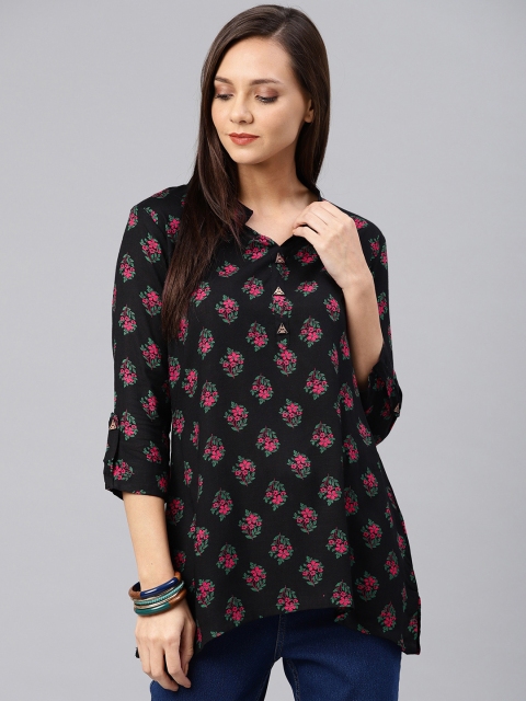 

Swishchick Women Black Printed Tunic