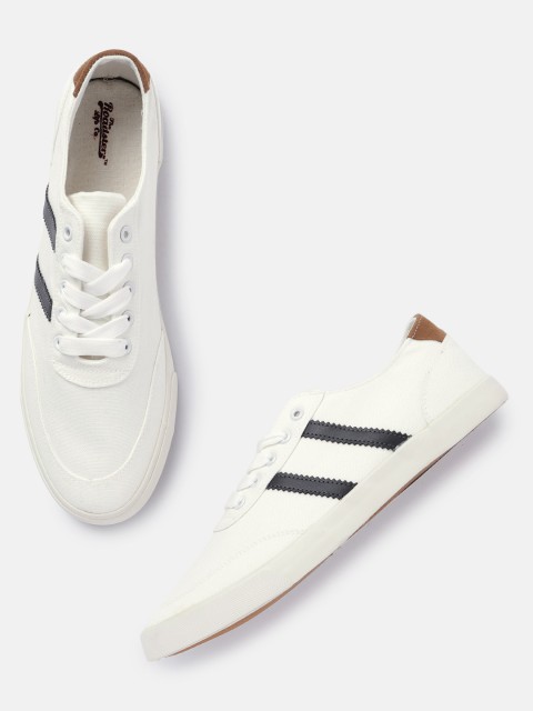 

Roadster Men White Solid Sneakers