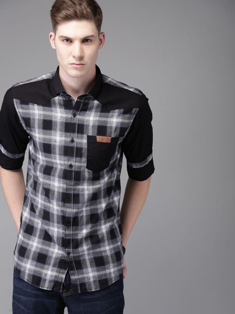 

Campus Sutra Men Standard Black & Grey Regular Fit Checked Casual Shirt
