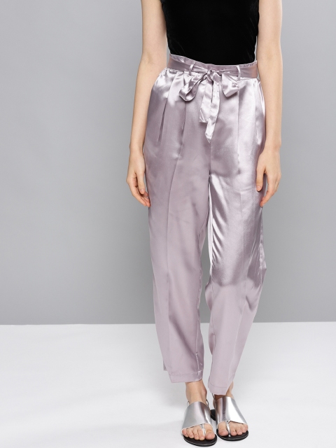 

Besiva Women Mauve Satin Finish Loose Fit Solid Regular Cropped Trousers