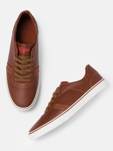 

The Roadster Lifestyle Co Men Brown Solid Sneakers